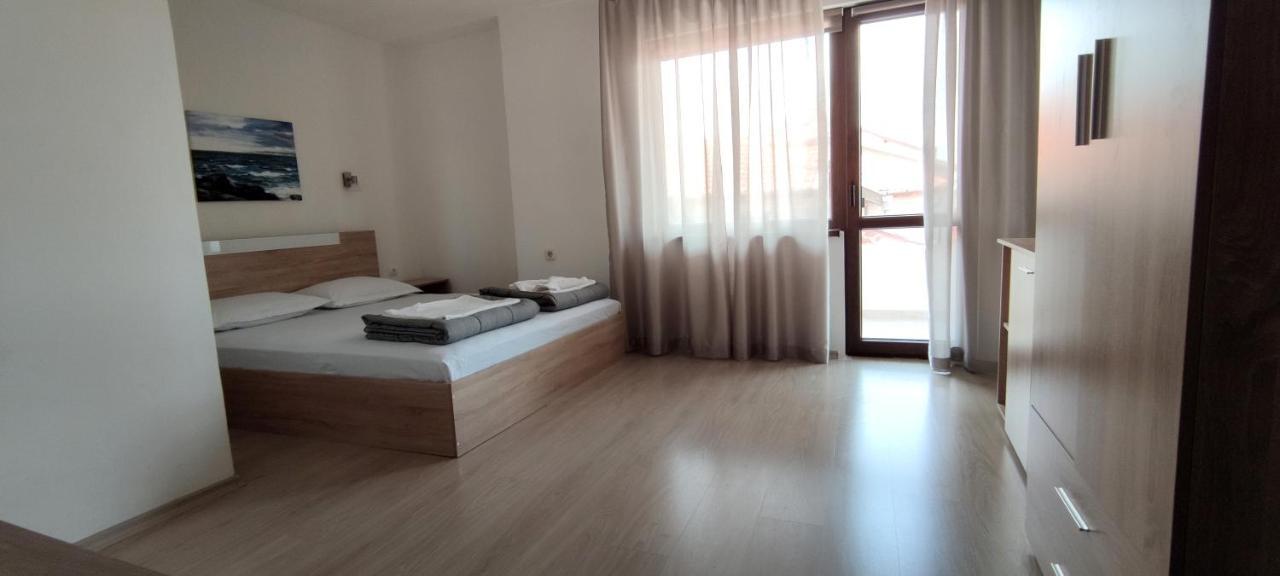 Yanevi Apartments Chernomorets Dış mekan fotoğraf